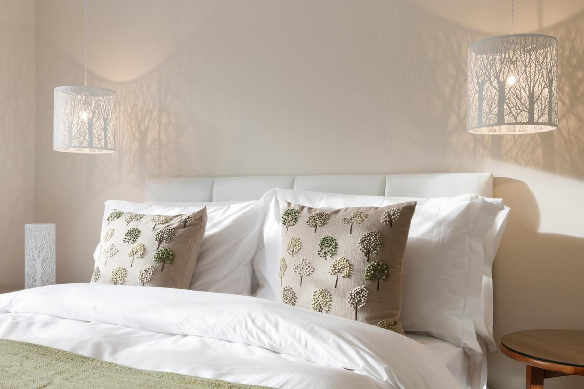 Hurtwood Hotel Peaslake Exteriér fotografie