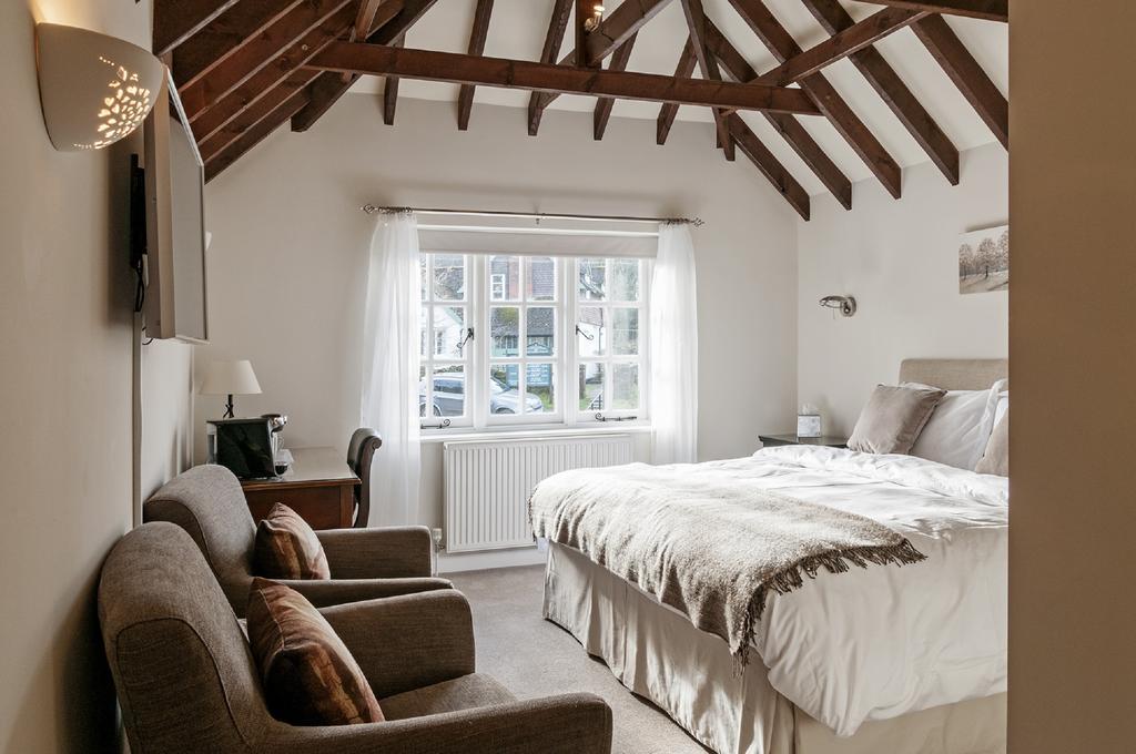 Hurtwood Hotel Peaslake Exteriér fotografie