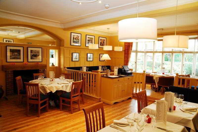 Hurtwood Hotel Peaslake Exteriér fotografie
