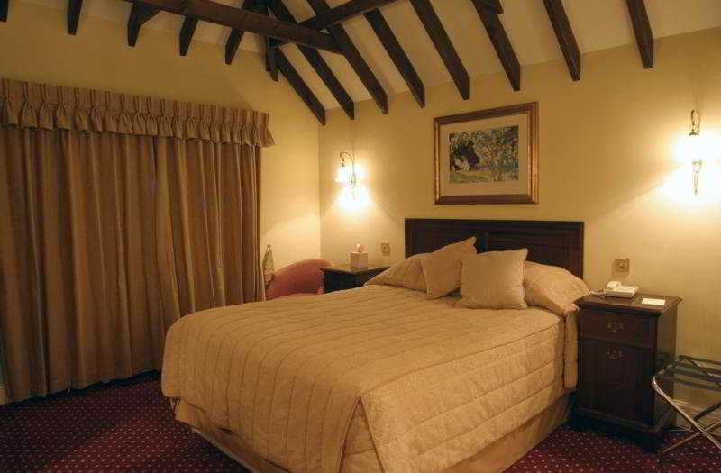 Hurtwood Hotel Peaslake Pokoj fotografie